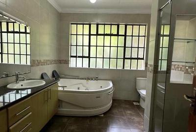 5 Bed Villa with En Suite at Miotoni - 4
