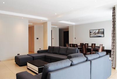 Furnished 3 Bed Apartment with En Suite in Riverside