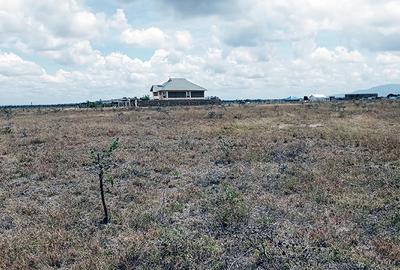 Land in Malaa