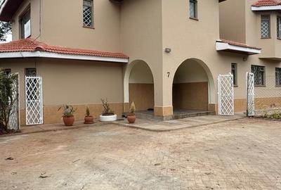 4 Bed Townhouse with En Suite at Gitanga Road