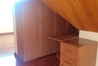 4 Bed Townhouse with En Suite in Lavington - 3