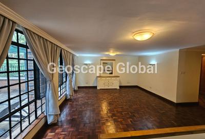 Furnished 3 Bed Apartment with En Suite in Riverside - 2