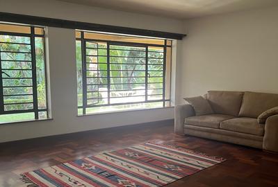 2 Bed House with En Suite at Tate Close - 2