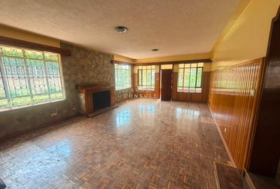 5 Bed Townhouse with En Suite in Nyari - 3
