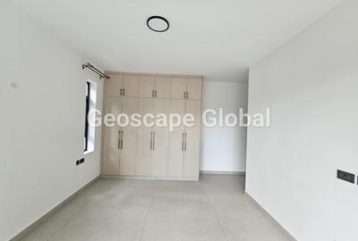 3 Bed Apartment with En Suite in Westlands Area - 2