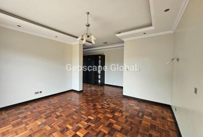 4 Bed House with En Suite in Rosslyn - 3