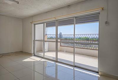 3 Bed Apartment in Mombasa CBD - 2