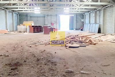 5,000 ft² Warehouse in Industrial Area - 4
