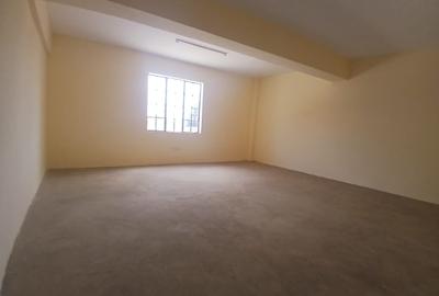 7,200 ft² Warehouse with Parking in Ruaraka - 4
