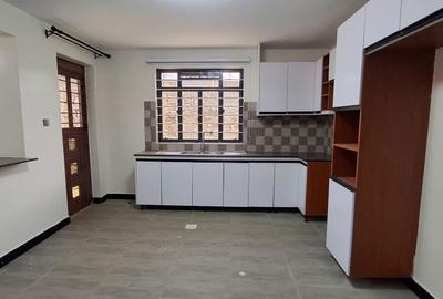 5 Bed House at Safari Park - 3
