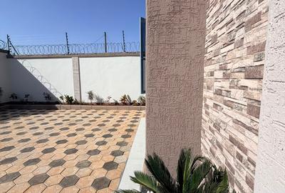 5 Bed House with En Suite in Ruiru - 3