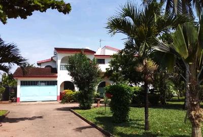 4 Bed Townhouse with Swimming Pool at Serena