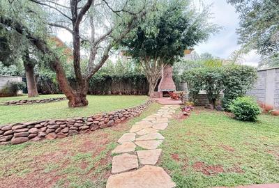 4 Bed Townhouse with En Suite in Lavington - 2