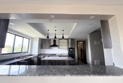 4 Bed Apartment with En Suite in Lavington - 4