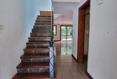 4 Bed Townhouse with En Suite at Kileleshwa - 2