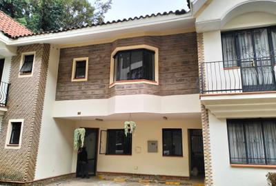 4 Bed Townhouse with En Suite in Westlands Area