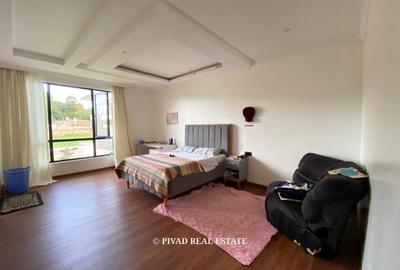 5 Bed House with Garden in Runda - 2