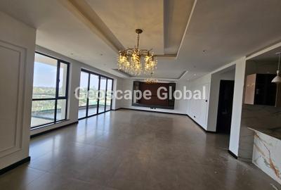 3 Bed Apartment with En Suite in Riverside - 4
