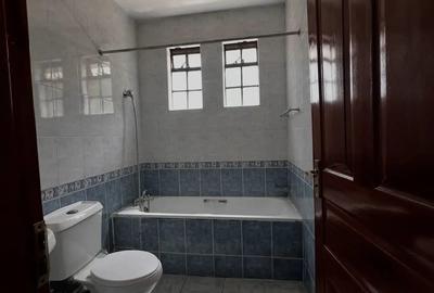 3 Bed Apartment with En Suite in Lavington - 4