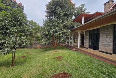 5 Bed House with En Suite in Runda - 2