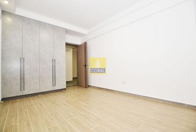2 Bed Apartment in Riverside - 3