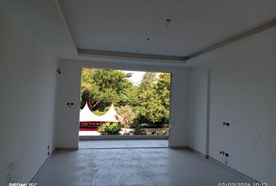 3 Bed Apartment with En Suite at Moyne Drive - 3
