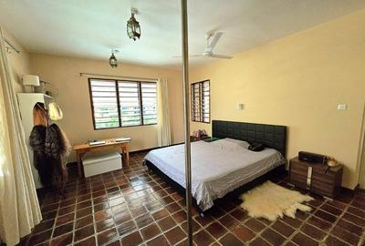 3 Bed Villa with En Suite at Galu - 2