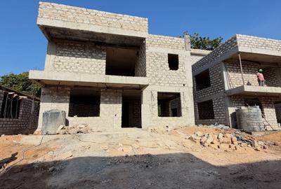 4 Bed Townhouse with En Suite at Greenwood Drive
