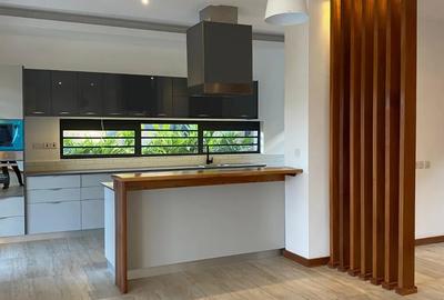 4 Bed Townhouse with En Suite in Runda - 3