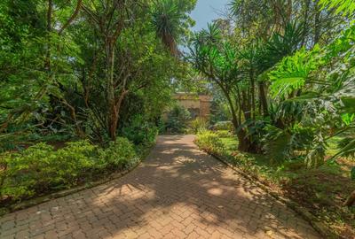 5 Bed Townhouse with En Suite in Kitisuru - 4
