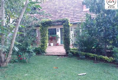 2 Bed Townhouse with En Suite at Lavington - 4