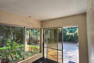 4 Bed House with En Suite in Gigiri - 2
