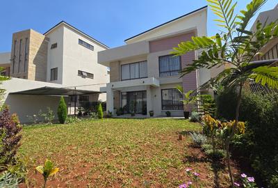 4 Bed House with En Suite in Kiambu Road