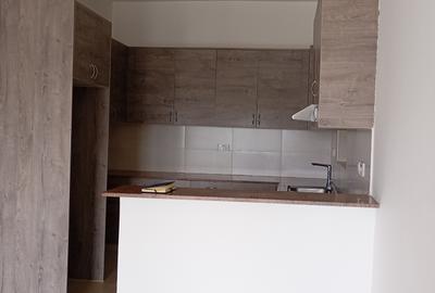 2 Bed Apartment with En Suite at Lantana Road - 4