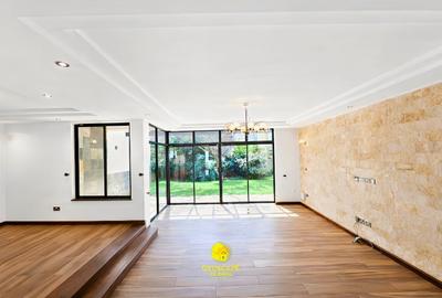 5 Bed House with En Suite in Lavington