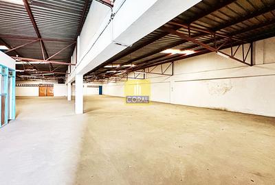 Warehouse in Industrial Area - 2