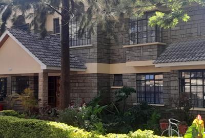 5 Bed Townhouse with En Suite in Karen - 3