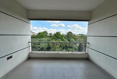 2 Bed Apartment with En Suite at Riverside Drive - 4