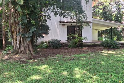 5 Bed House with En Suite at Nyali Mombasa - 2