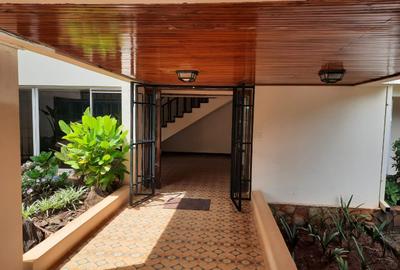 2,000 ft² Office with Service Charge Included at Nairobi - 4