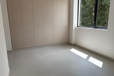 2 Bed Apartment with En Suite in Brookside - 2