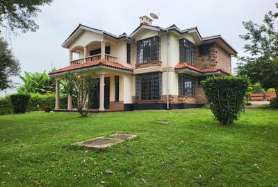 5 Bed Townhouse with En Suite at Rosslyn - 2