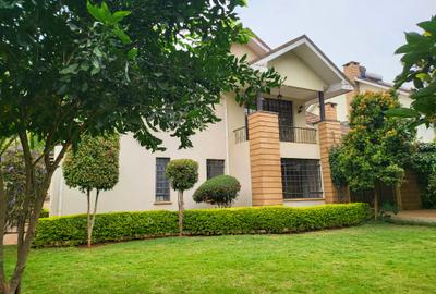 4 Bed Townhouse with En Suite in Kitisuru