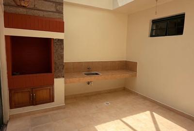 4 Bed Townhouse with En Suite in Westlands Area - 4