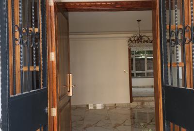 5 Bed Townhouse with En Suite at Njumbi Road - 3