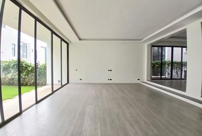 5 Bed Townhouse with En Suite at Lavington Green - 4