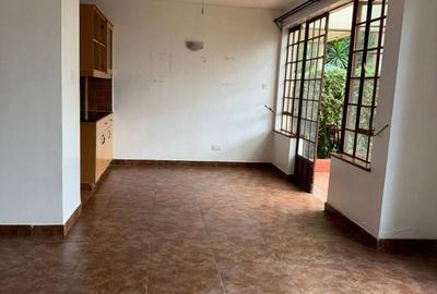 2 Bed Apartment with En Suite in Rhapta Road - 3