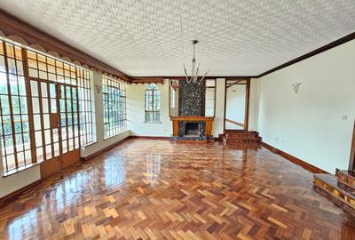 5 Bed House with En Suite in Runda - 4
