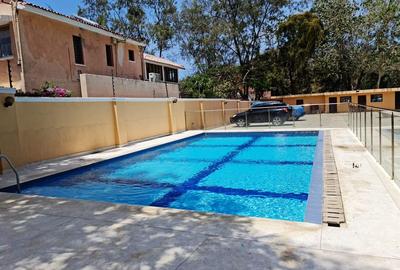 3 Bed Apartment with En Suite at Mt Kenya - 2