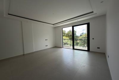 2 Bed Apartment with En Suite in Brookside - 2